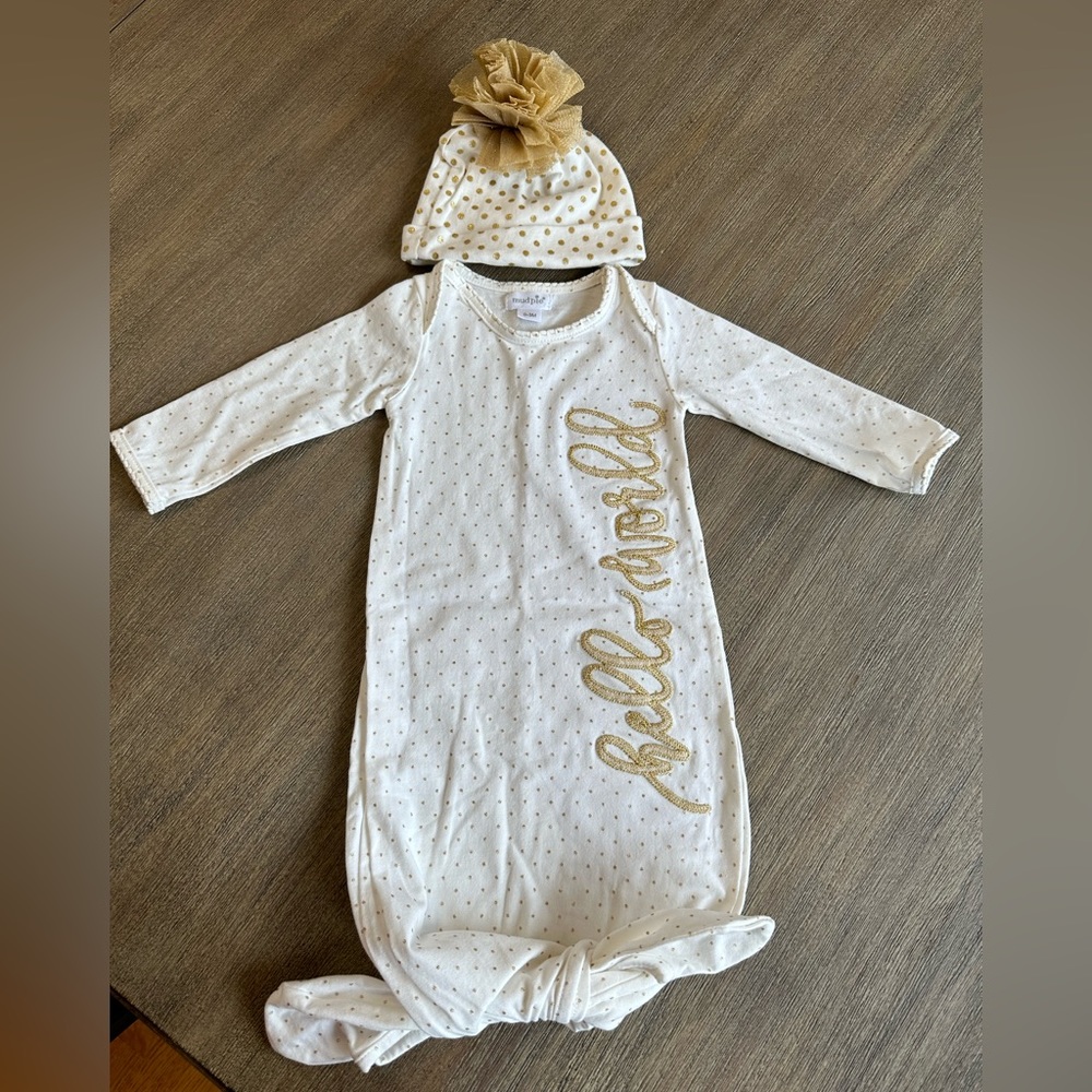 Mud Pie 0-3 months gown with matching cap